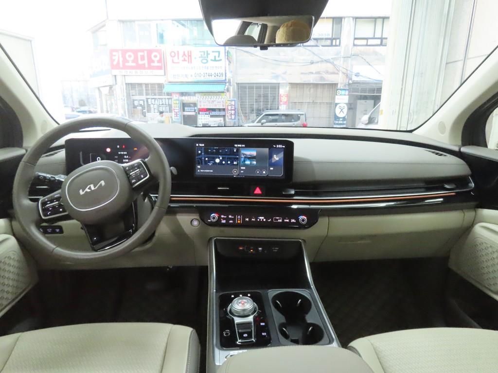 KIA Carnival - Vista 7