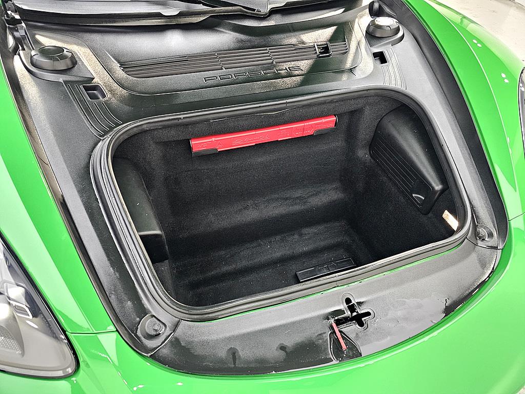 Porsche 718 - Vista 7