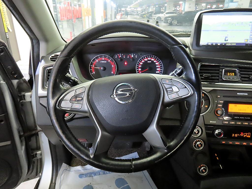 Ssangyong Korando - Vista 8