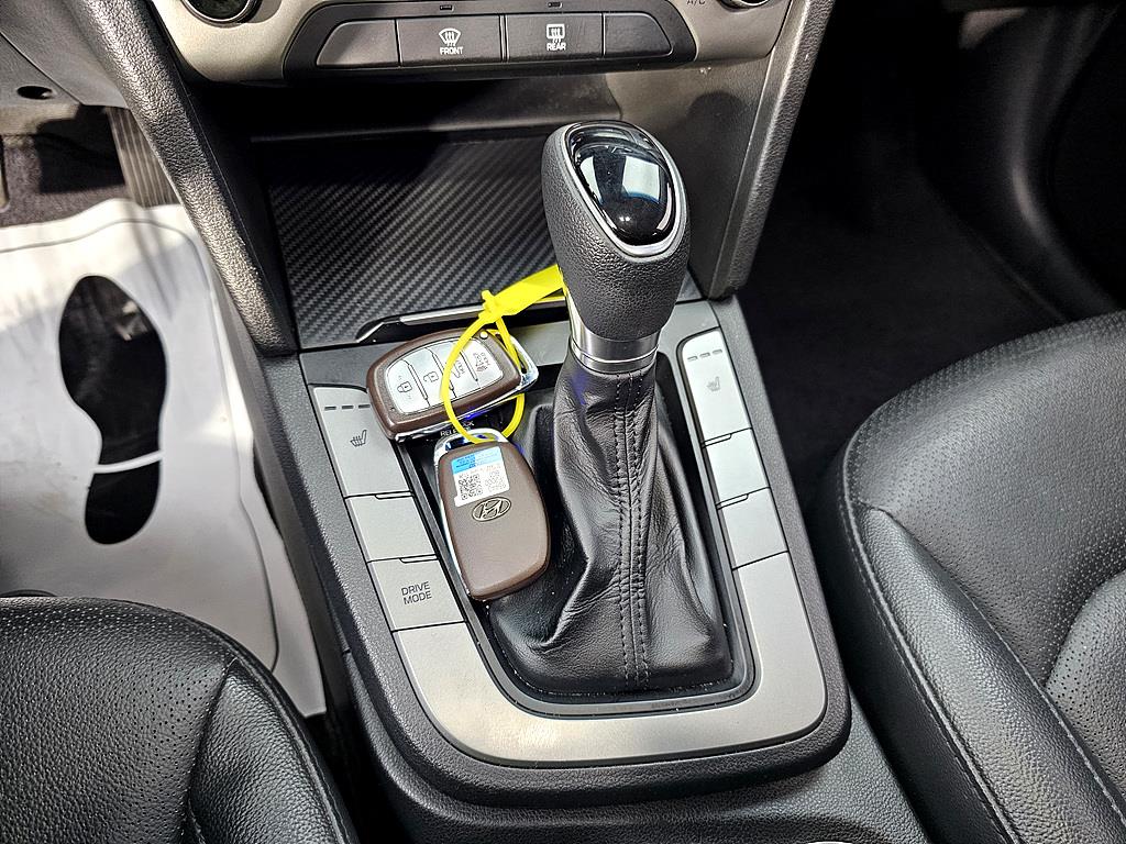 HYUNDAI Avante 2018 Blanco - Importación desde Corea - HF Imports Iquique - Foto 16