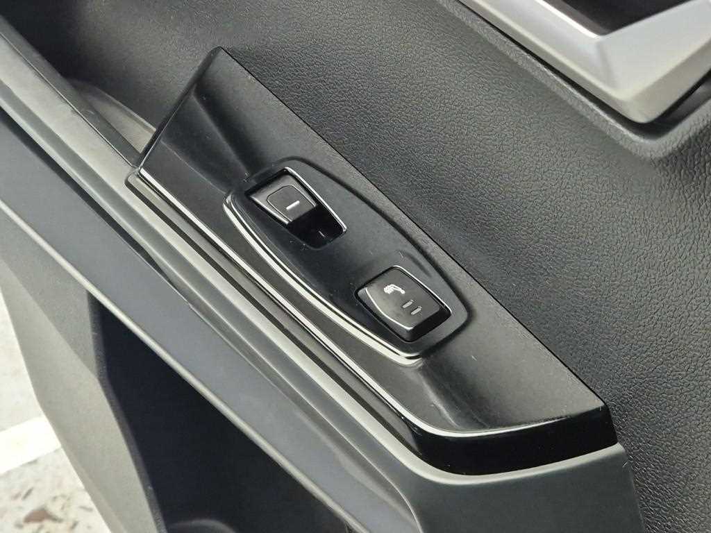 Ssangyong Torres 2024 Negro - Importación desde Corea - HF Imports Iquique - Foto 19