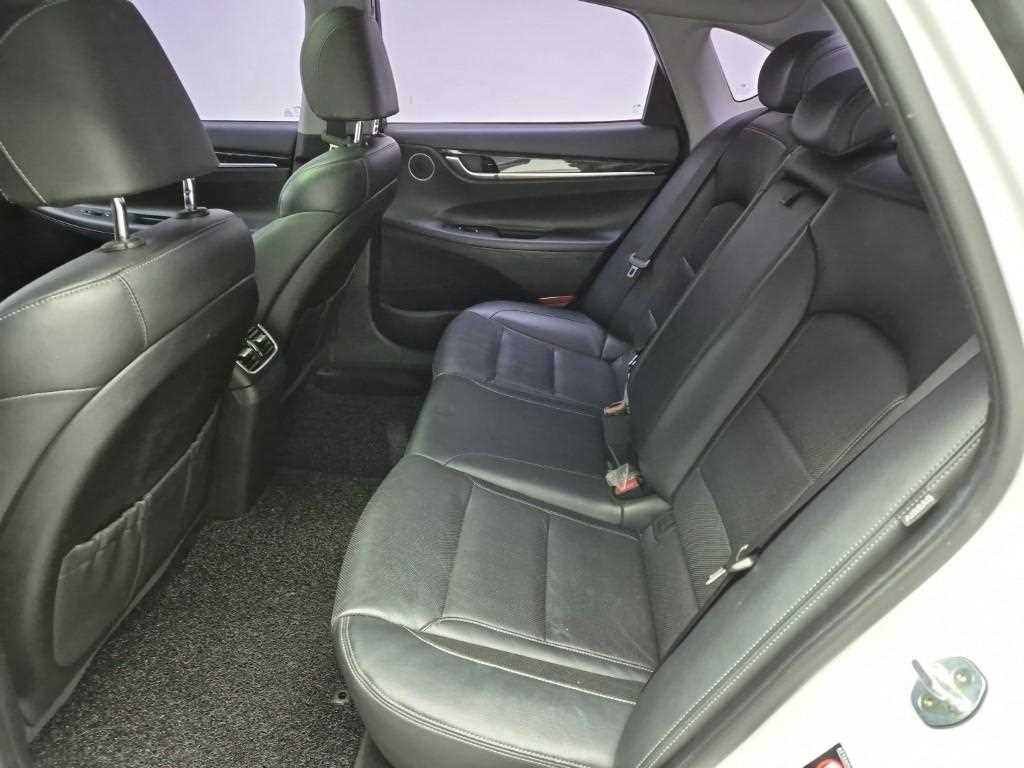 HYUNDAI Grandeur - Vista 12