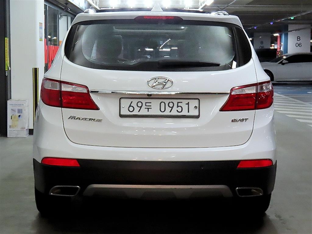 HYUNDAI Maxcruz - Vista 5