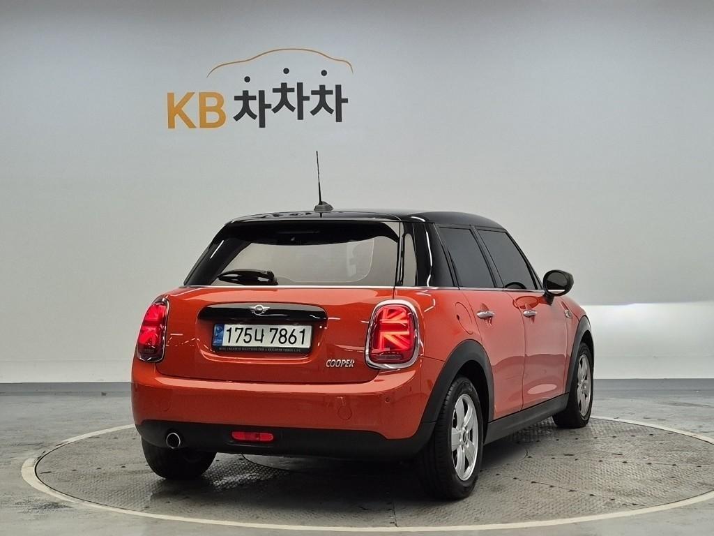 Mini Cooper - Vista 4