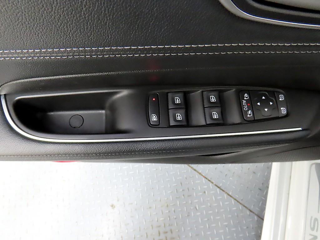 SAMSUNG SM6 - Vista 11