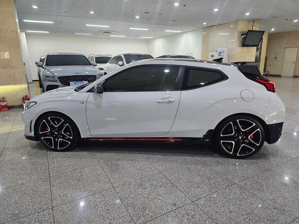 HYUNDAI Veloster - Vista 4