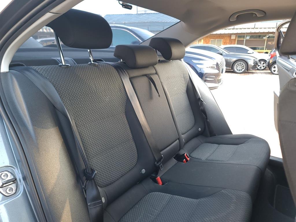 Volkswagen Jetta - Vista 10