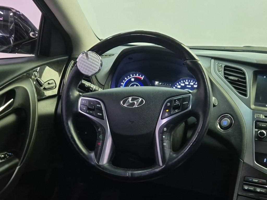 HYUNDAI Grandeur - Vista 9