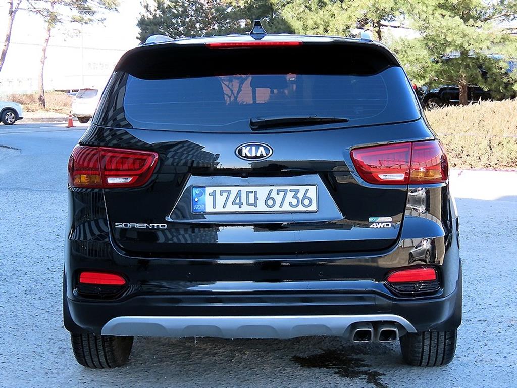 KIA Sorento - Vista 4