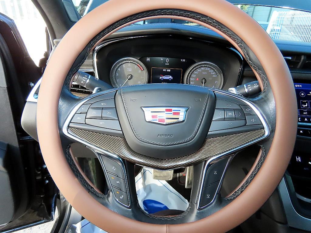 Cadillac XT5 - Vista 8