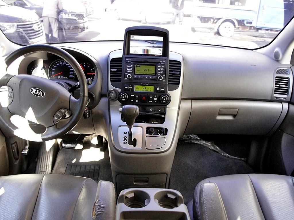 KIA Carnival 2013 the color of pearl - Importación desde Corea - HF Imports Iquique - Foto 7