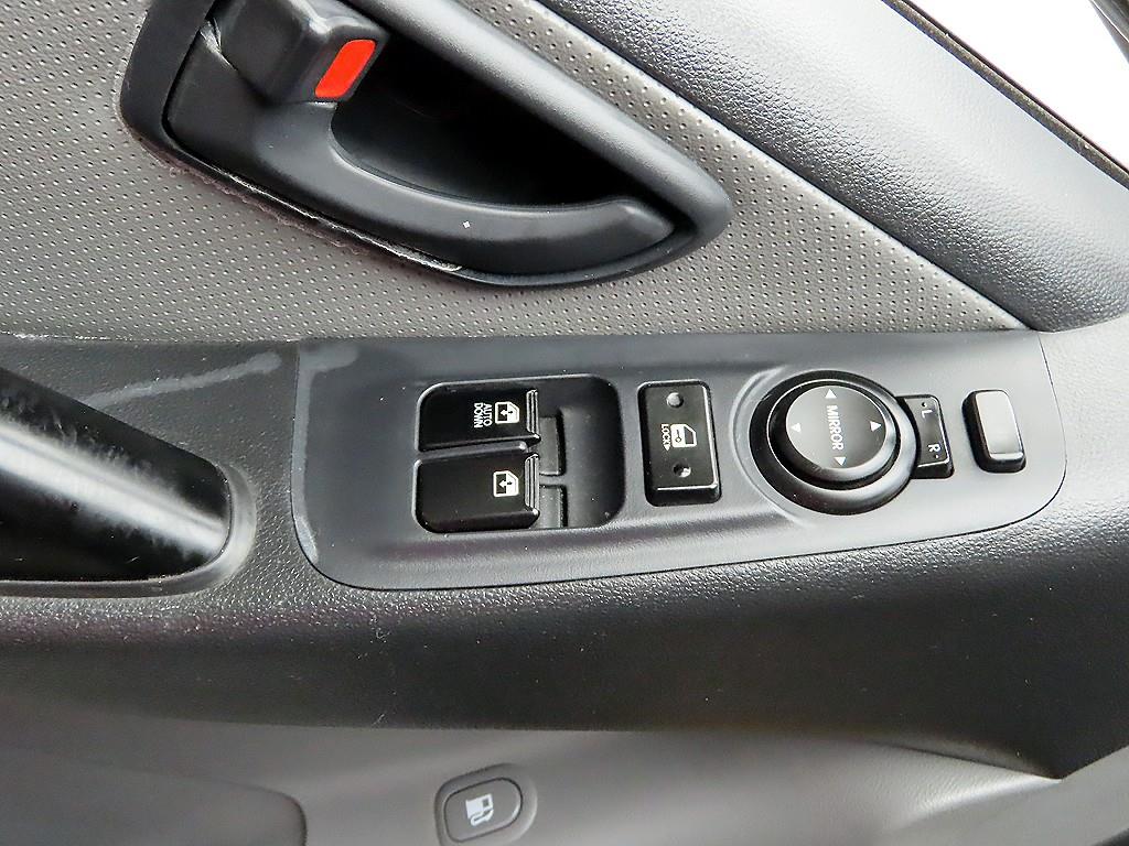 HYUNDAI Starex - Vista 10