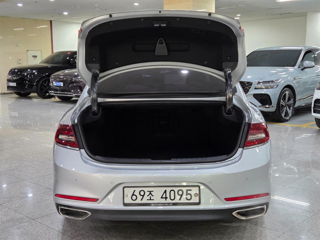 HYUNDAI Grandeur 2017 Plateado - Importación desde Corea - HF Imports Iquique - Foto 19