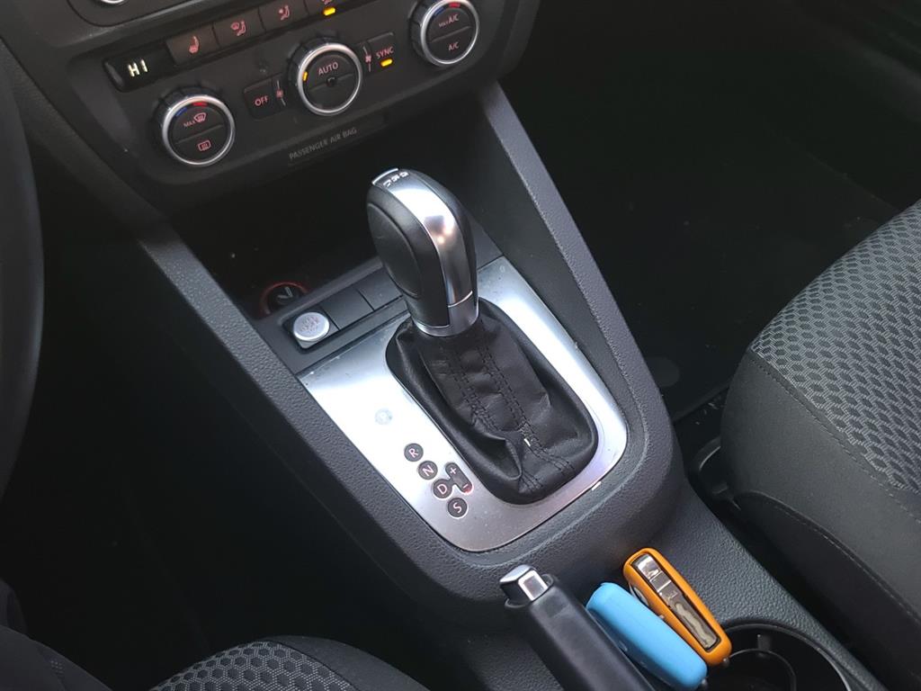 Volkswagen Jetta - Vista 7