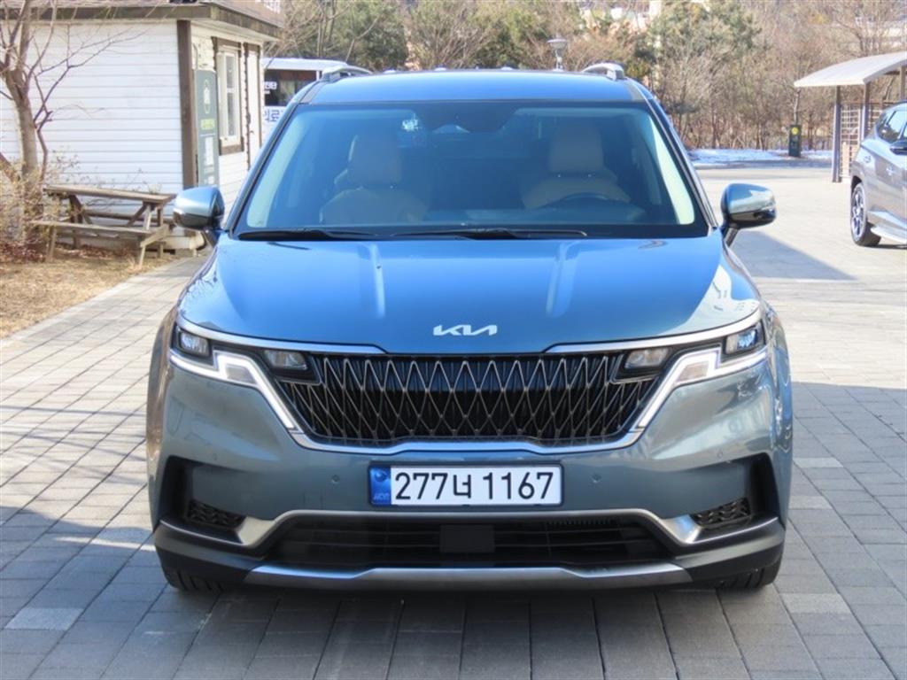 KIA Carnival 2022 Verde - Importación desde Corea - HF Imports Iquique - Foto 1