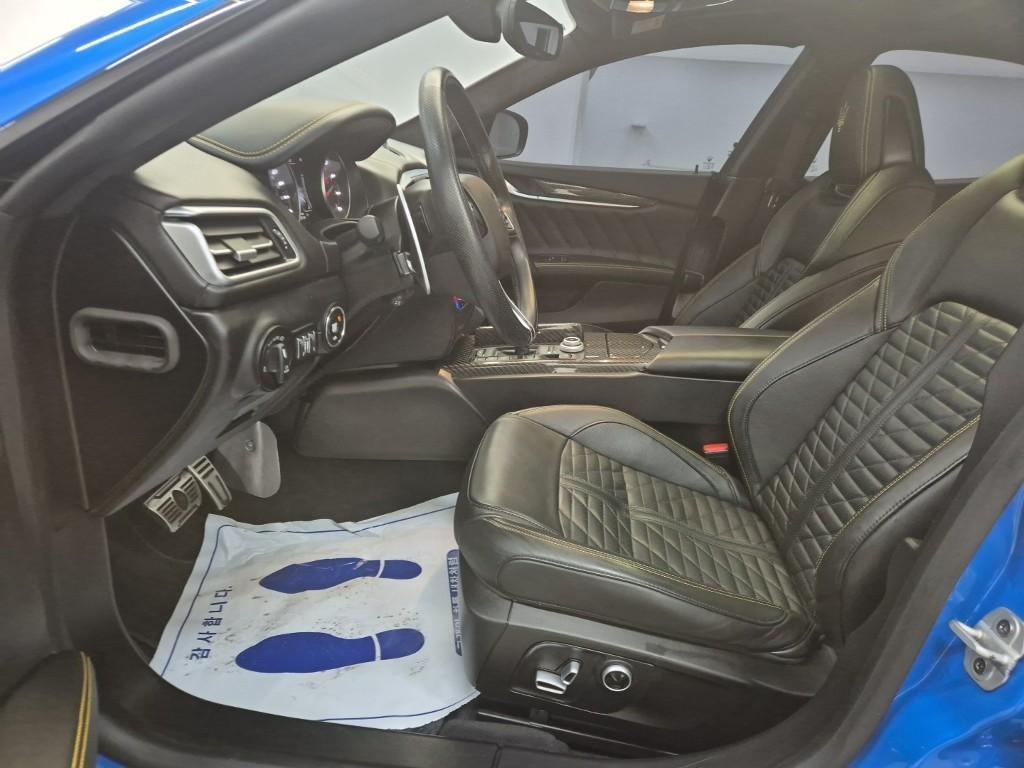 Maserati Ghibli - Vista 11