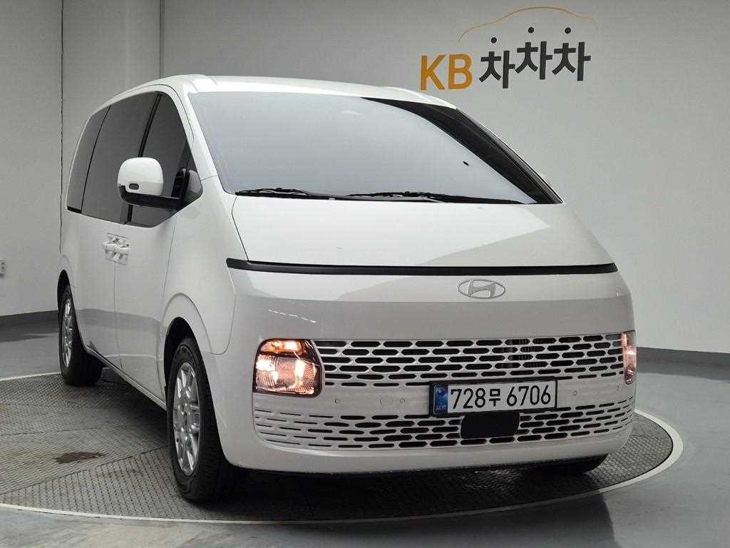 HYUNDAI Staria - Vista 4