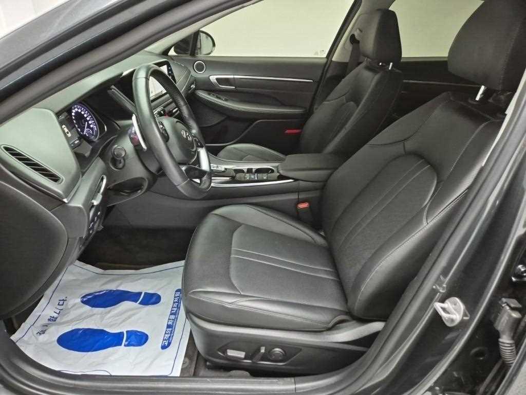 HYUNDAI Sonata - Vista 11