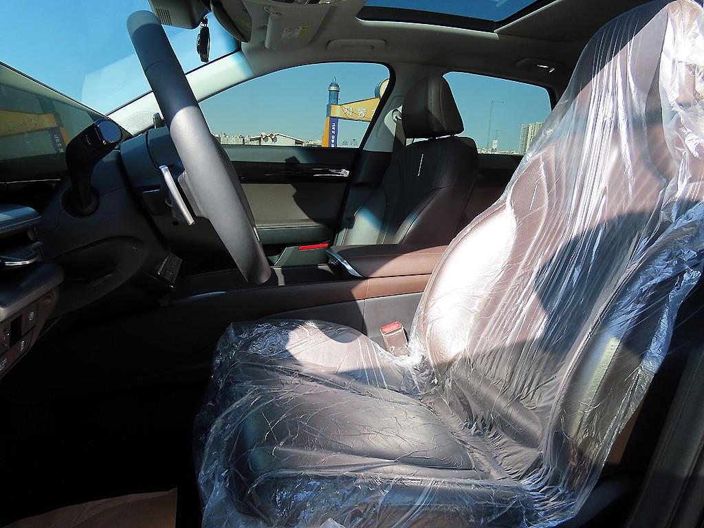 HYUNDAI Grandeur - Vista 5