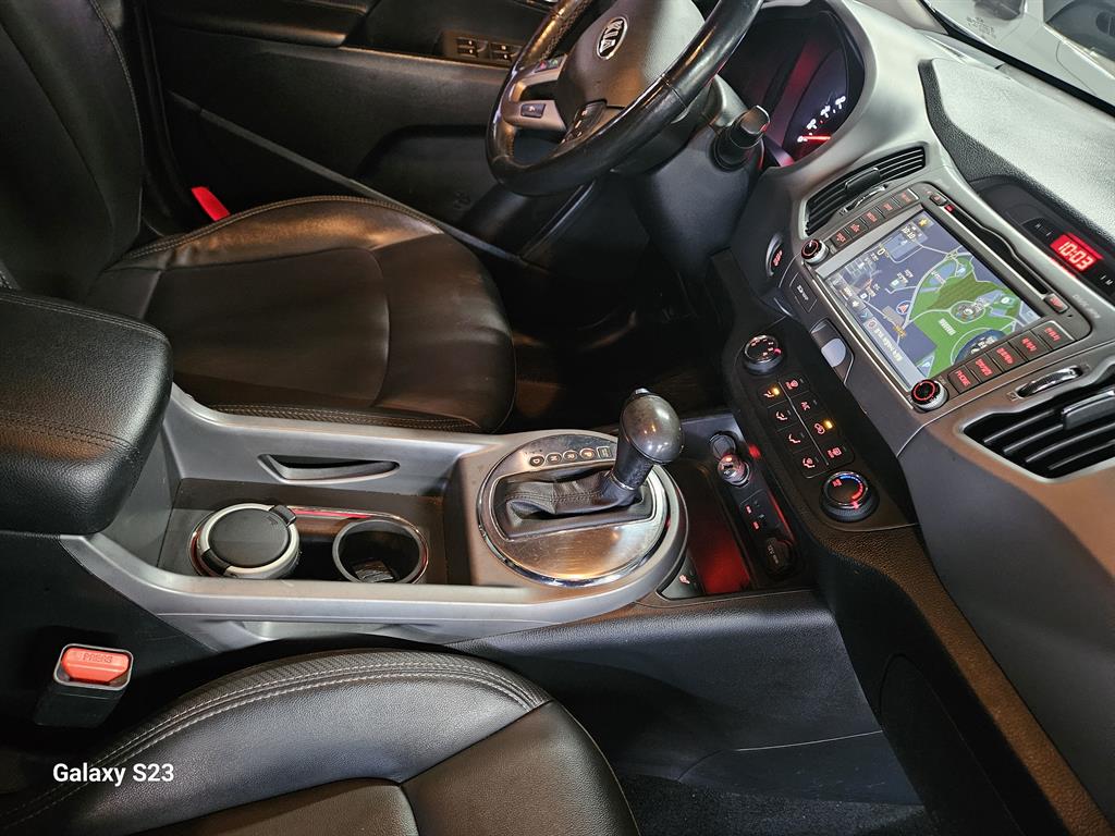 KIA Sportage - Vista 8