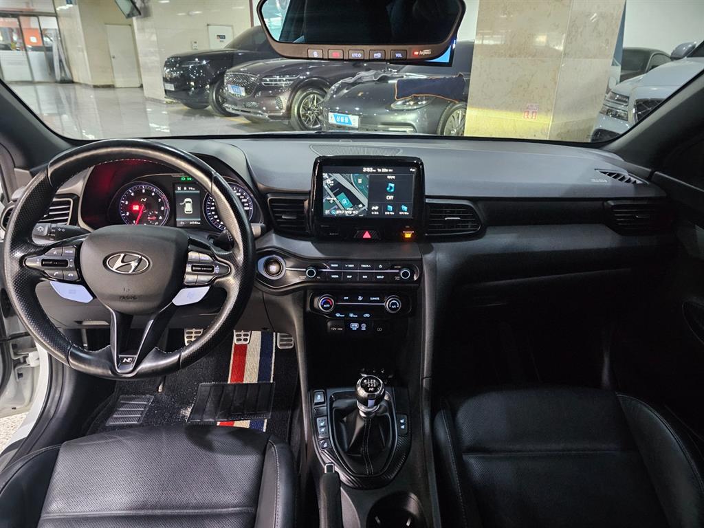 HYUNDAI Veloster - Vista 10