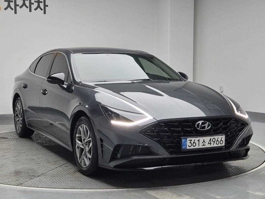 HYUNDAI Sonata - Vista 4