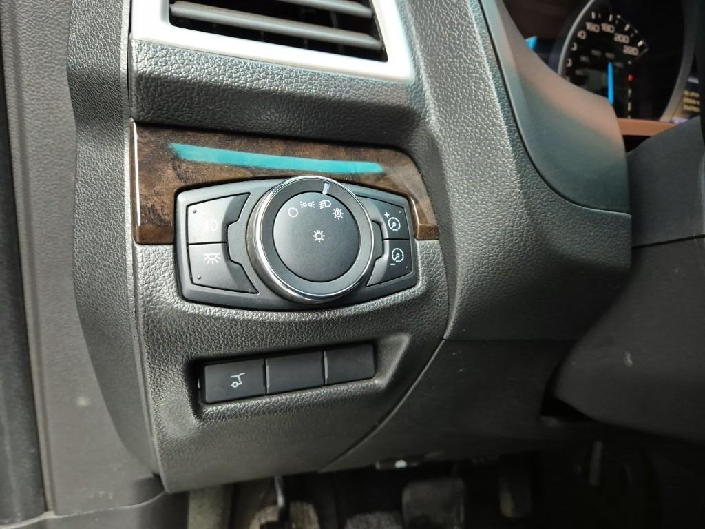 Ford Explorer - Vista 6