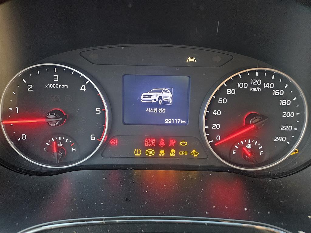 KIA Seltos - Vista 6