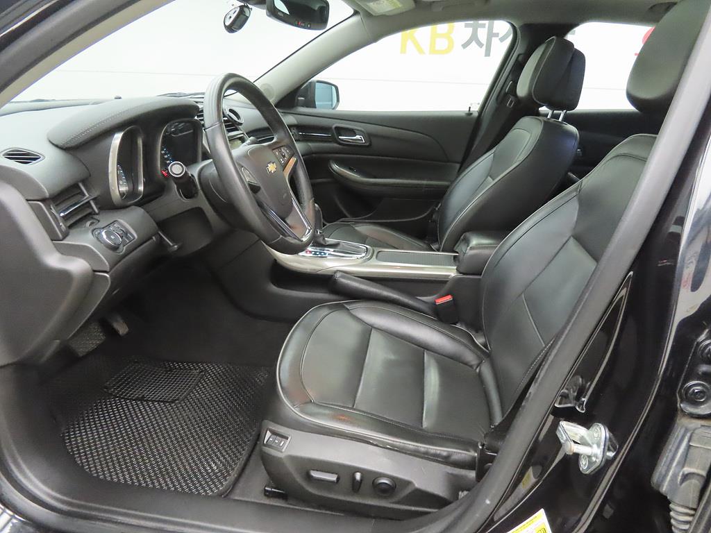 Chevrolet Malibu - Vista 5