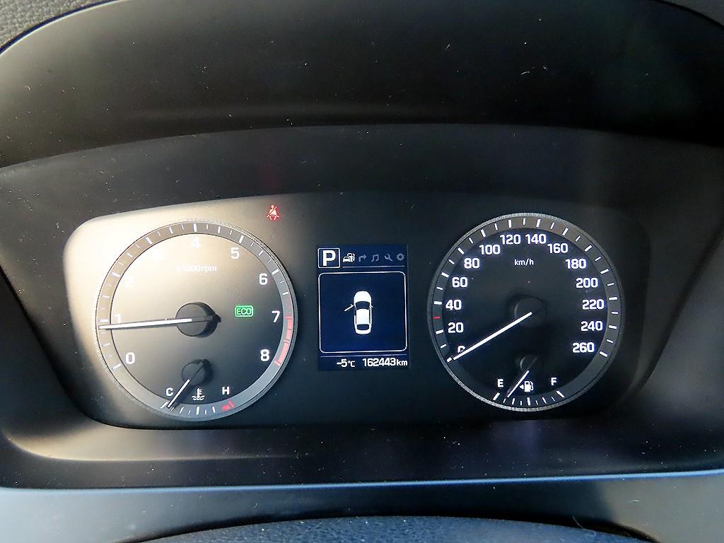 HYUNDAI Sonata - Vista 9