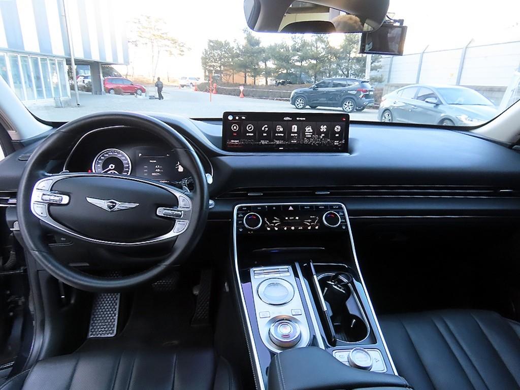 Genesis GV80 - Vista 7