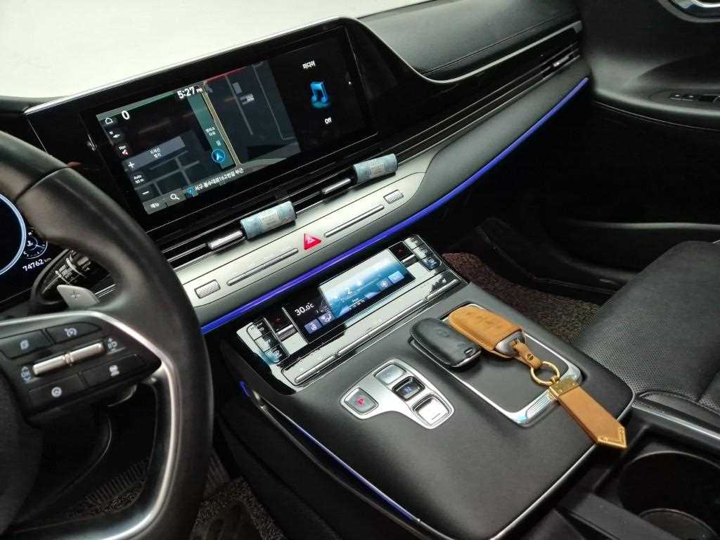 HYUNDAI Grandeur - Vista 10