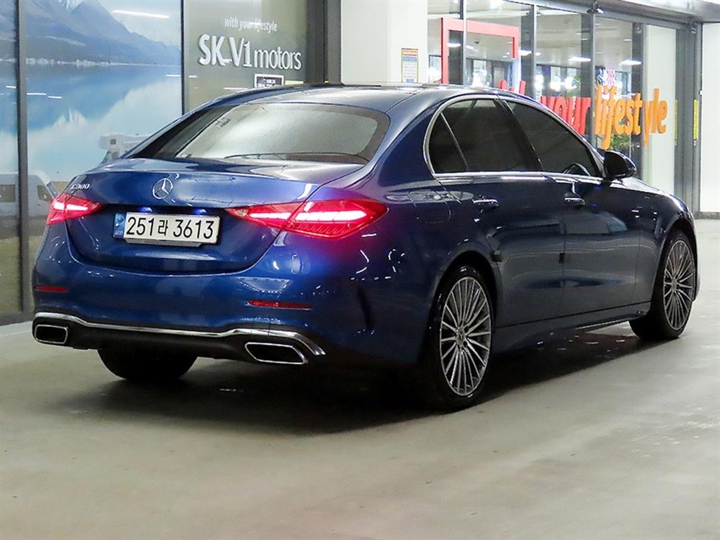 Mercedes Benz C Class - Vista 4
