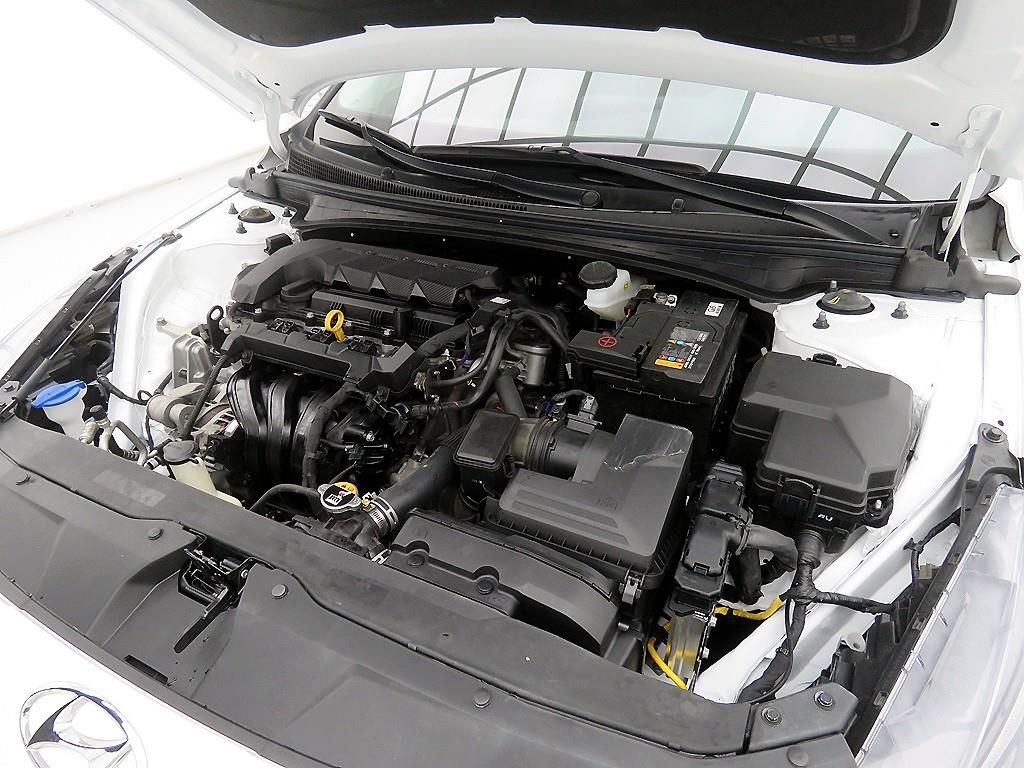 HYUNDAI Avante 2023 Blanco - Importación desde Corea - HF Imports Iquique - Foto 19