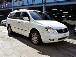 KIA Carnival - Vista 4