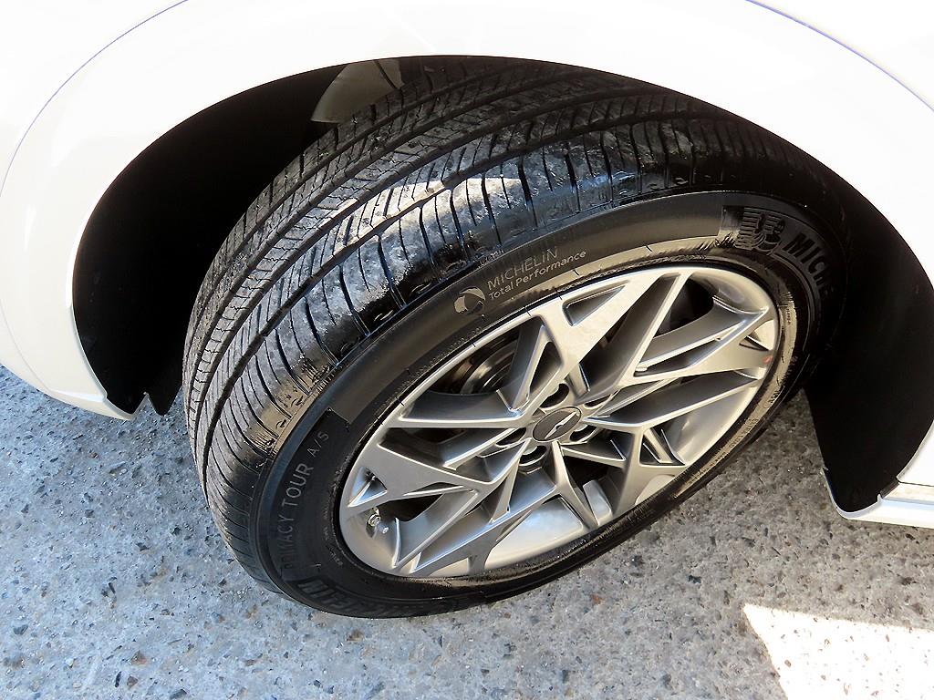 Genesis GV70 2024 Blanco - Importación desde Corea - HF Imports Iquique - Foto 20