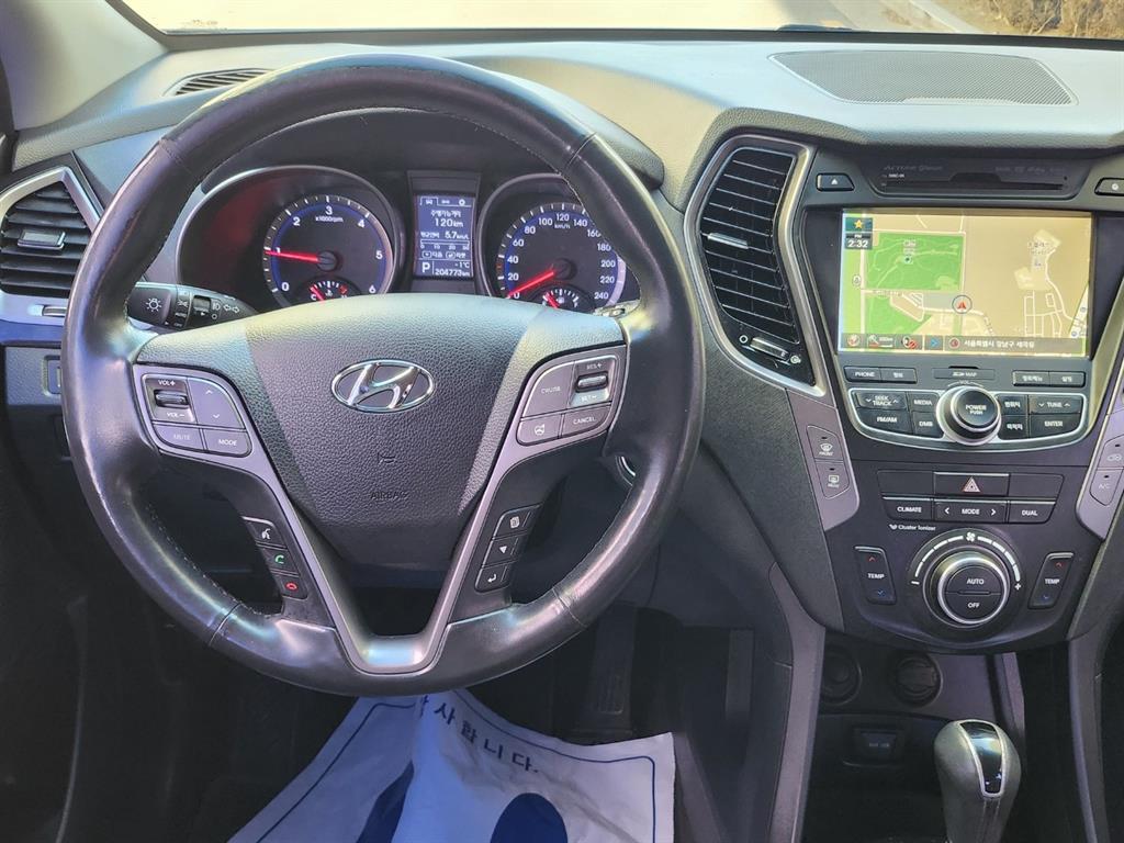 HYUNDAI Santa Fe - Vista 10