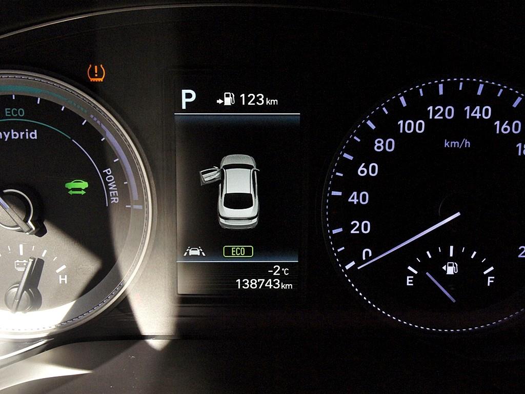 HYUNDAI Grandeur 2018 Blanco - Importación desde Corea - HF Imports Iquique - Foto 9