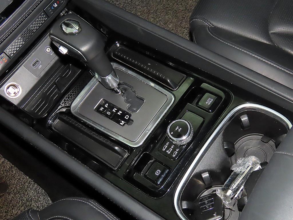 Ssangyong Rexton - Vista 12