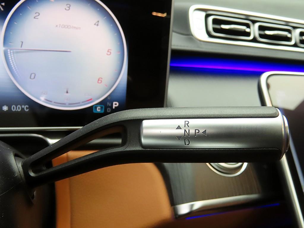 Mercedes Benz S Class - Vista 10