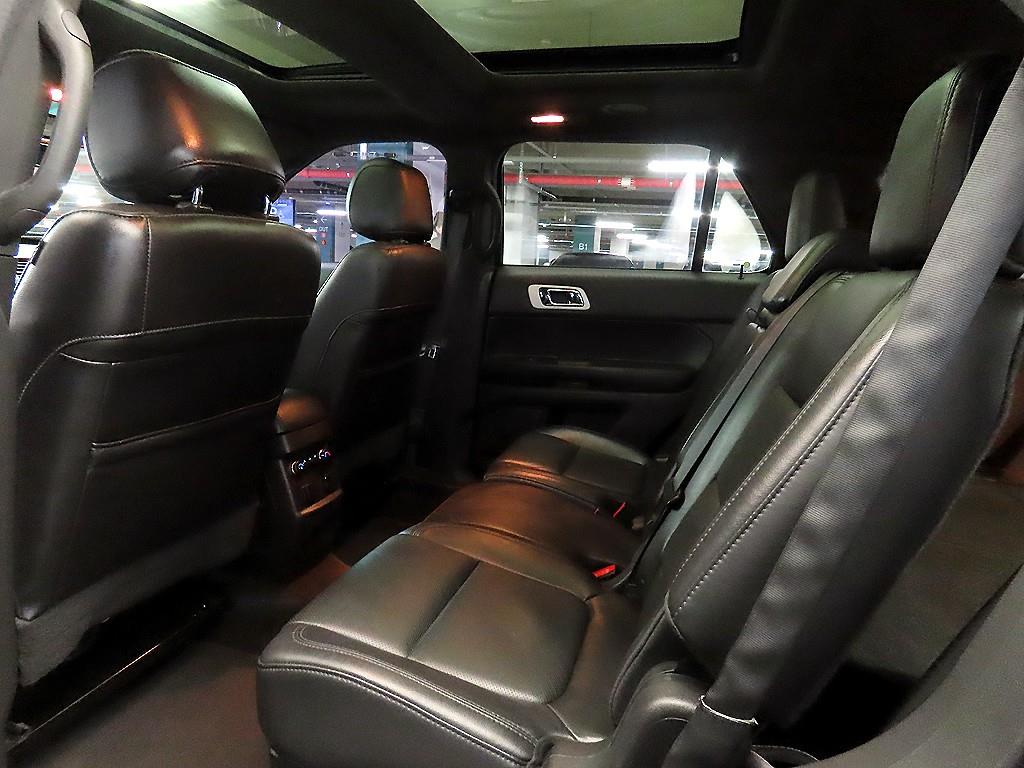 Ford Explorer - Vista 7