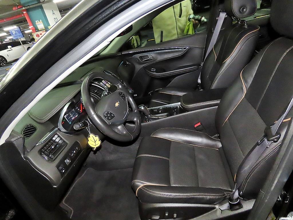 Chevrolet Impala - Vista 6