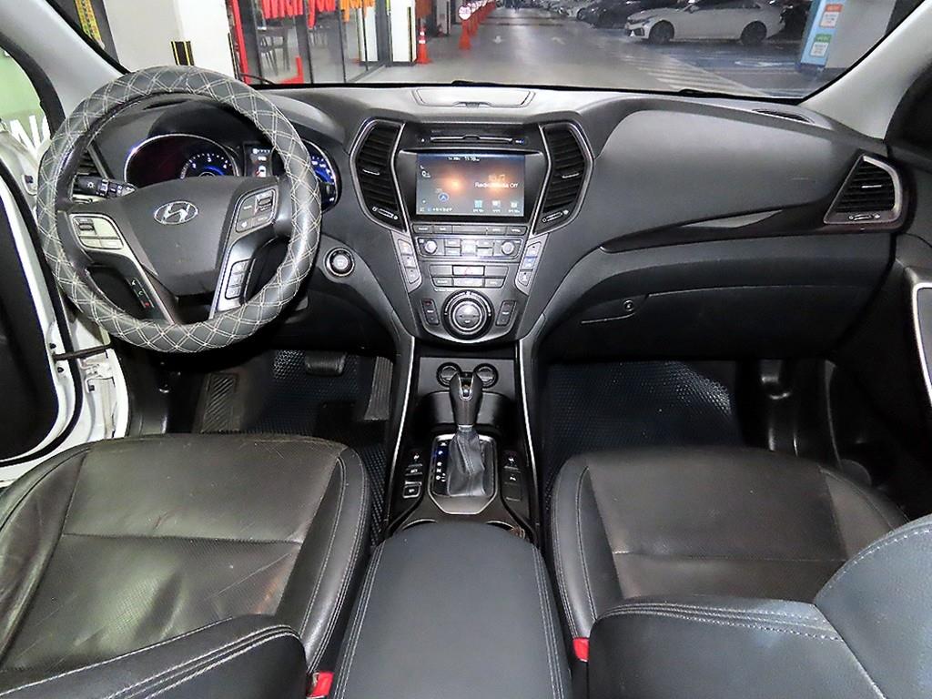 HYUNDAI Maxcruz - Vista 10