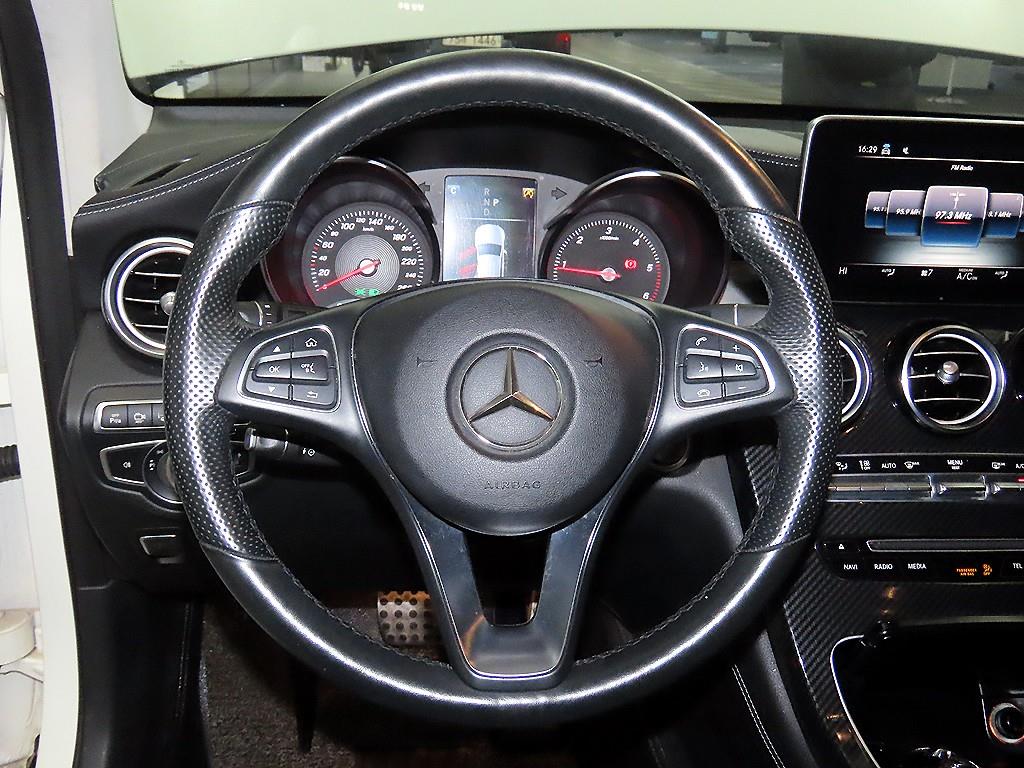 Mercedes Benz GLC Class - Vista 8