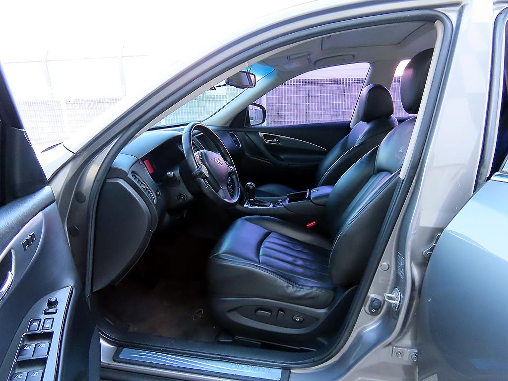 Infiniti EX - Vista 5