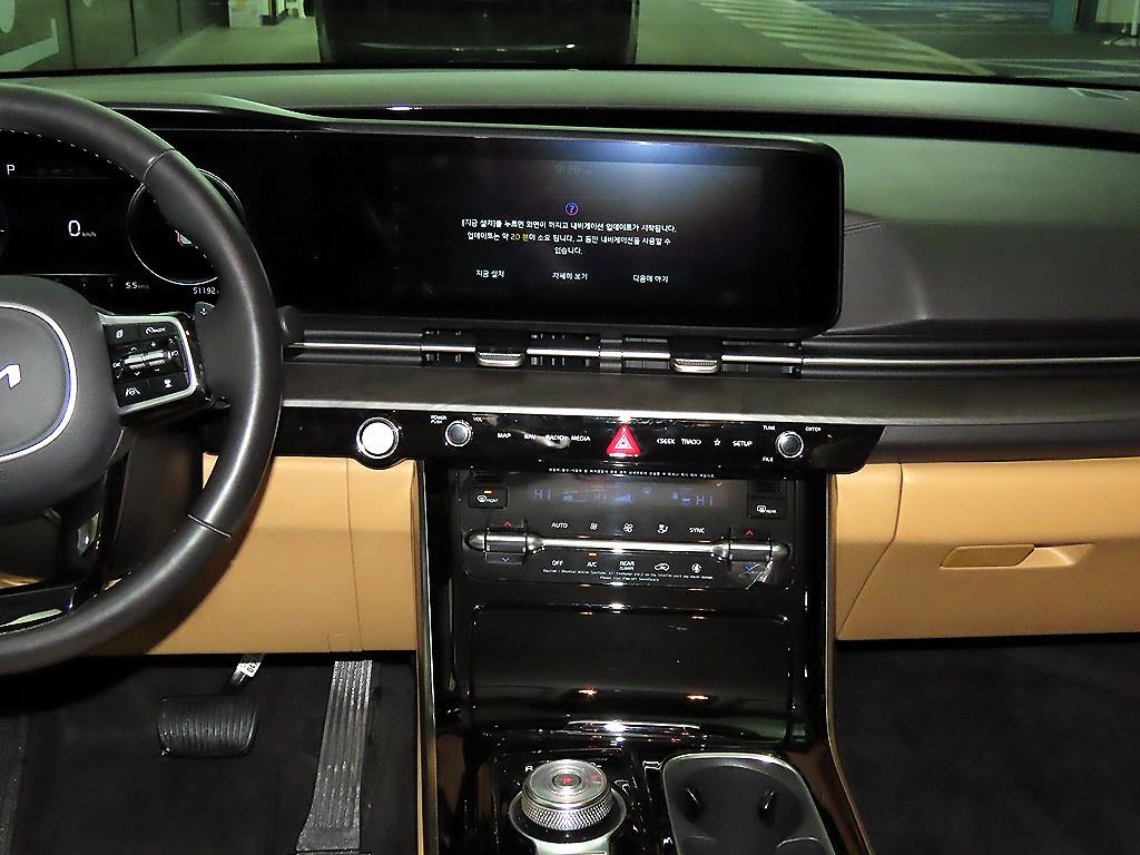 KIA Carnival - Vista 9