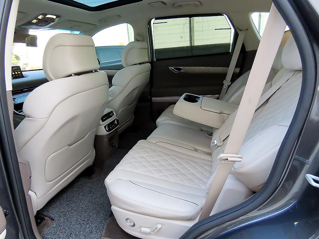 Genesis GV80 - Vista 6