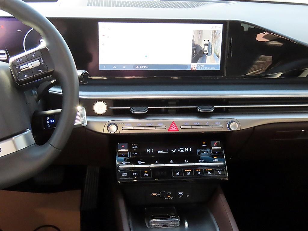 HYUNDAI Grandeur - Vista 10