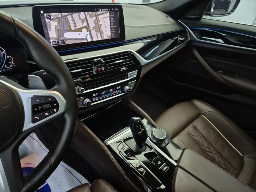 BMW 5 Series - Vista 10