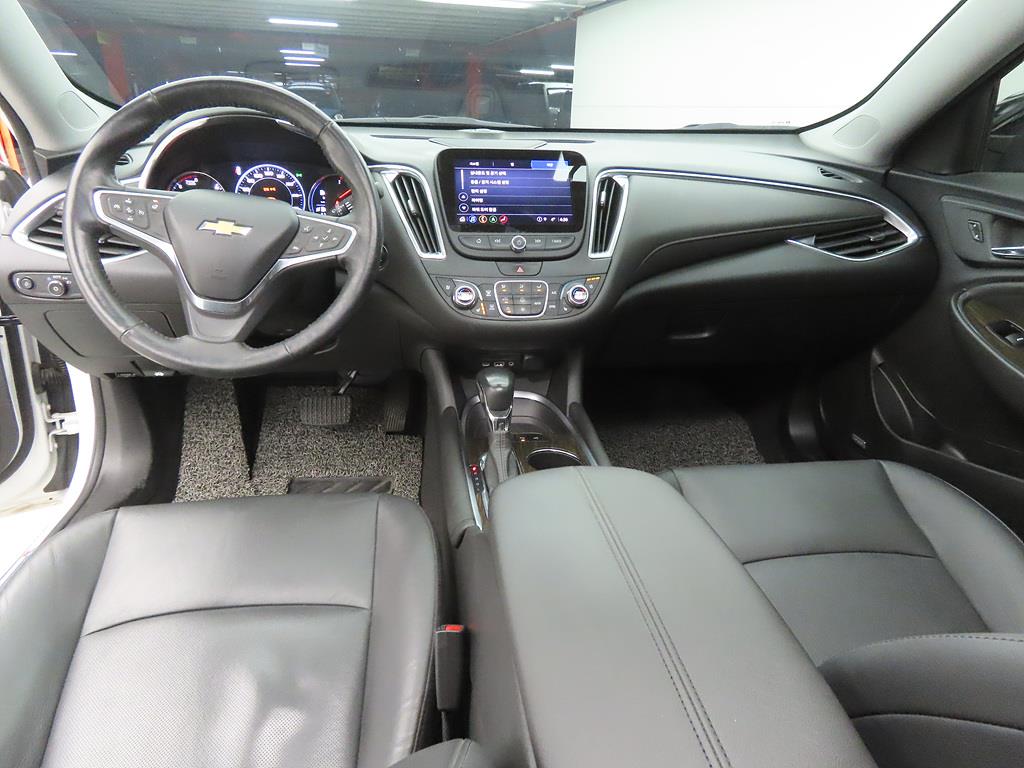 Chevrolet Malibu - Vista 7